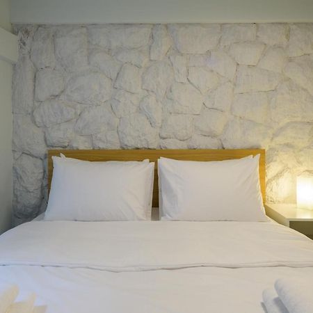Fully Renovated Underground Flat In Pagrati Appartement Athene Buitenkant foto