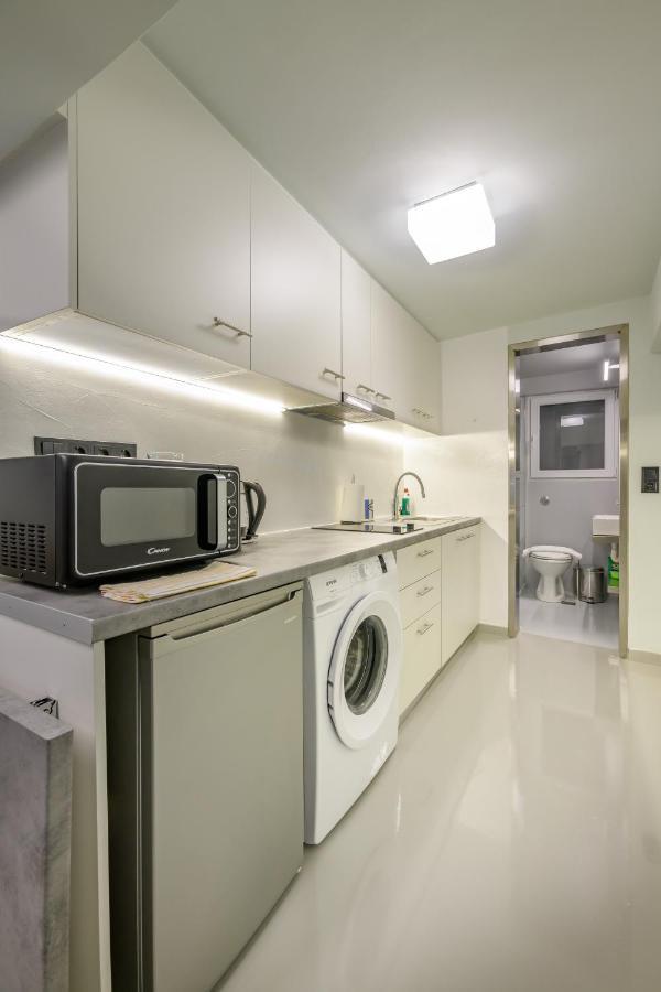 Fully Renovated Underground Flat In Pagrati Appartement Athene Buitenkant foto